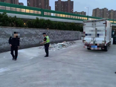 南京浦口区查获“黑油车” 消除安全隐患