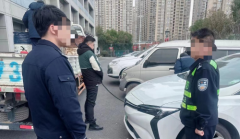 包车变身“黑油车” 被南京警方及时查获